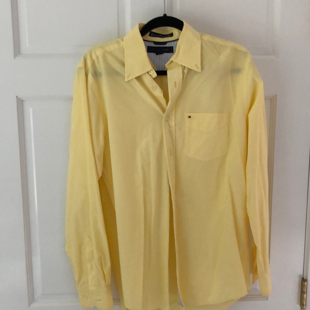 Men’s Tommy Hilfiger Button Down Shirt - size S/P.